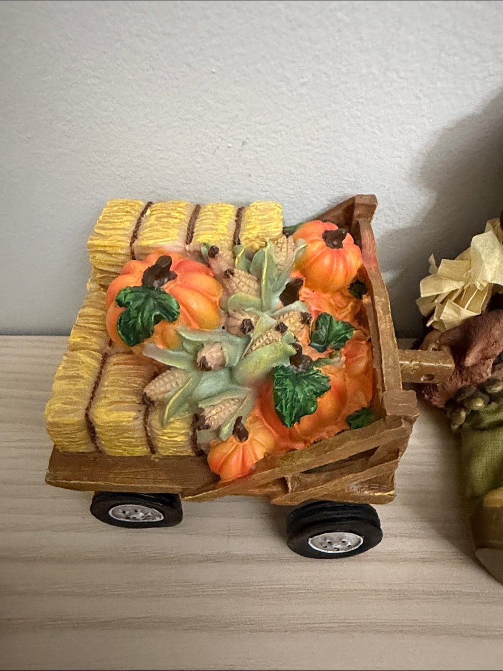 Vintage Acorn Girls & Wagon Thanksgiving Shelf sitter set - Picture 5 of 9